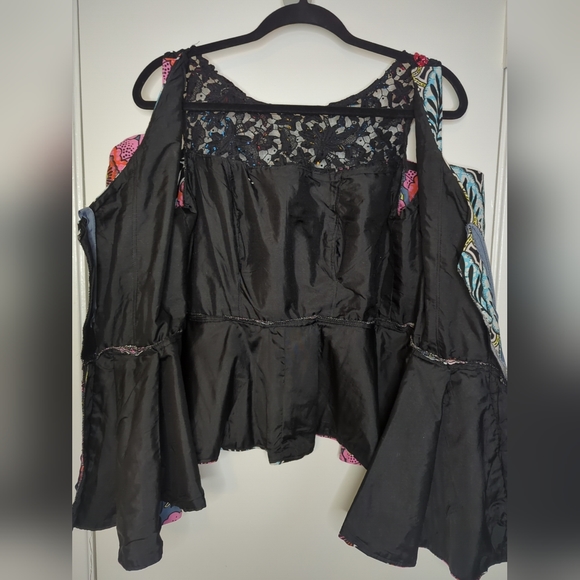 Beautiful Peplum Ankara Top, Floral Print And Beaded Chest Detail - Picture 4 of 16